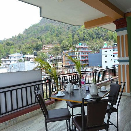 Hotel Blue Magnet Pokhara Ngoại thất bức ảnh