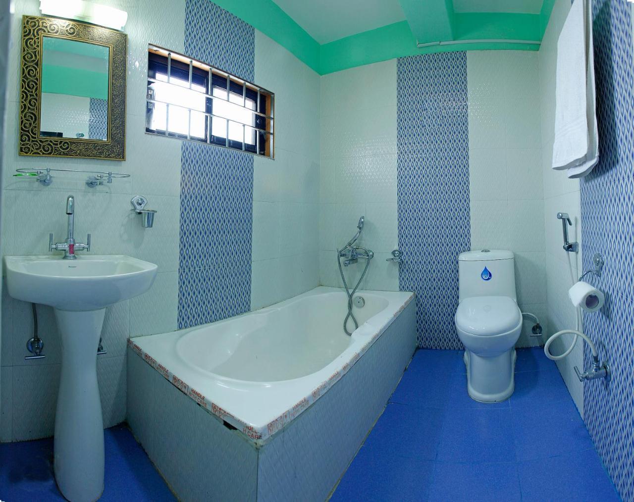 Hotel Blue Magnet Pokhara Ngoại thất bức ảnh