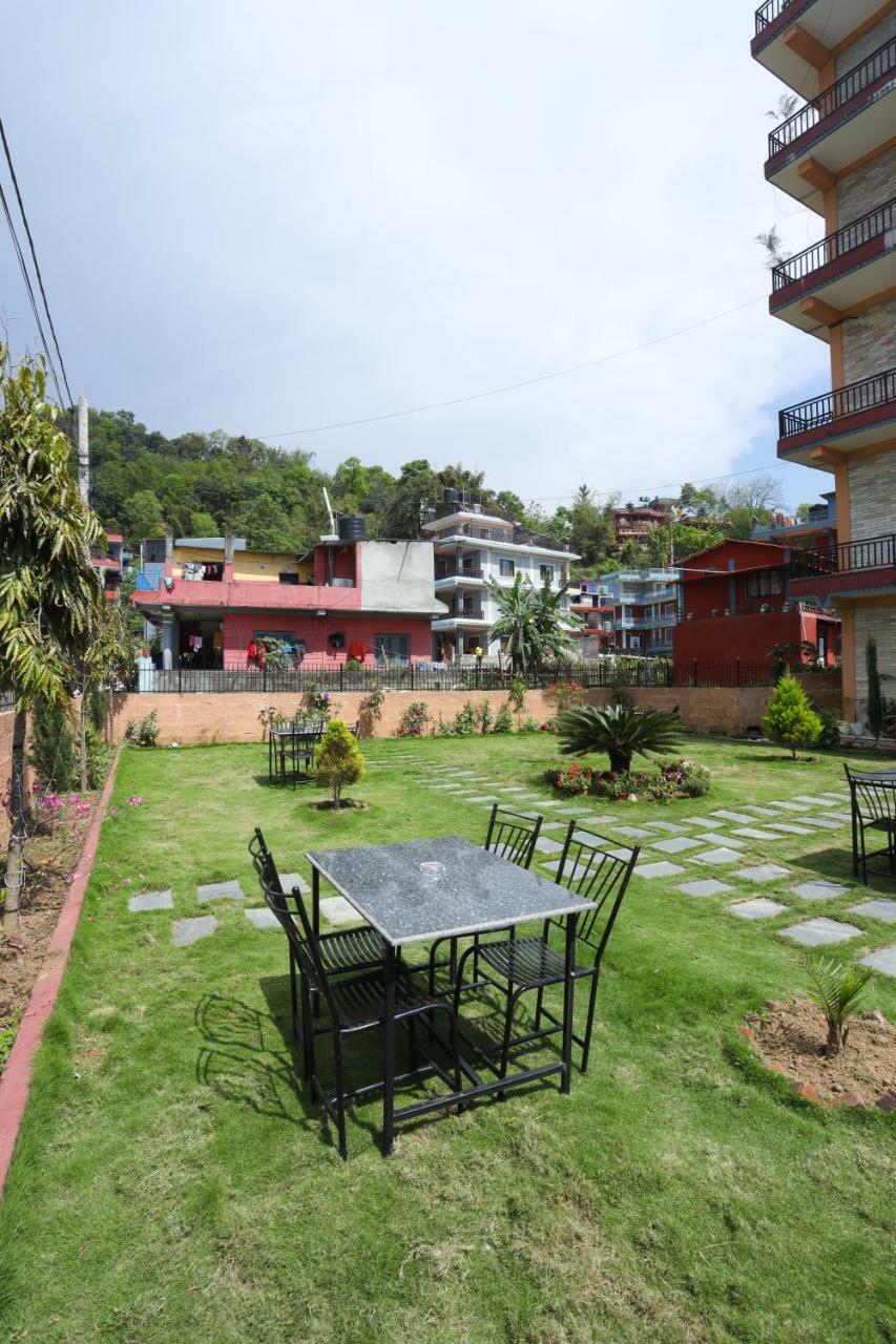 Hotel Blue Magnet Pokhara Ngoại thất bức ảnh