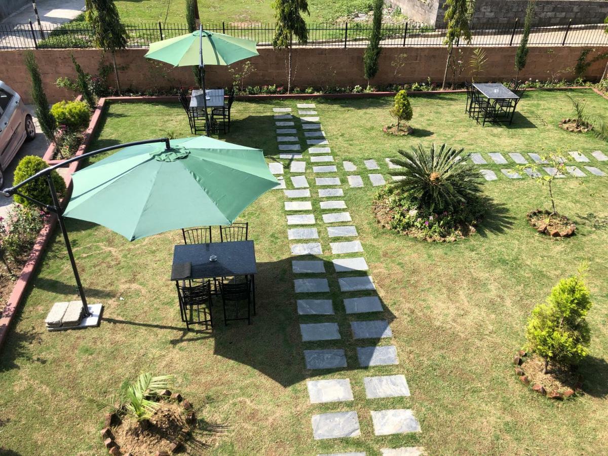 Hotel Blue Magnet Pokhara Ngoại thất bức ảnh
