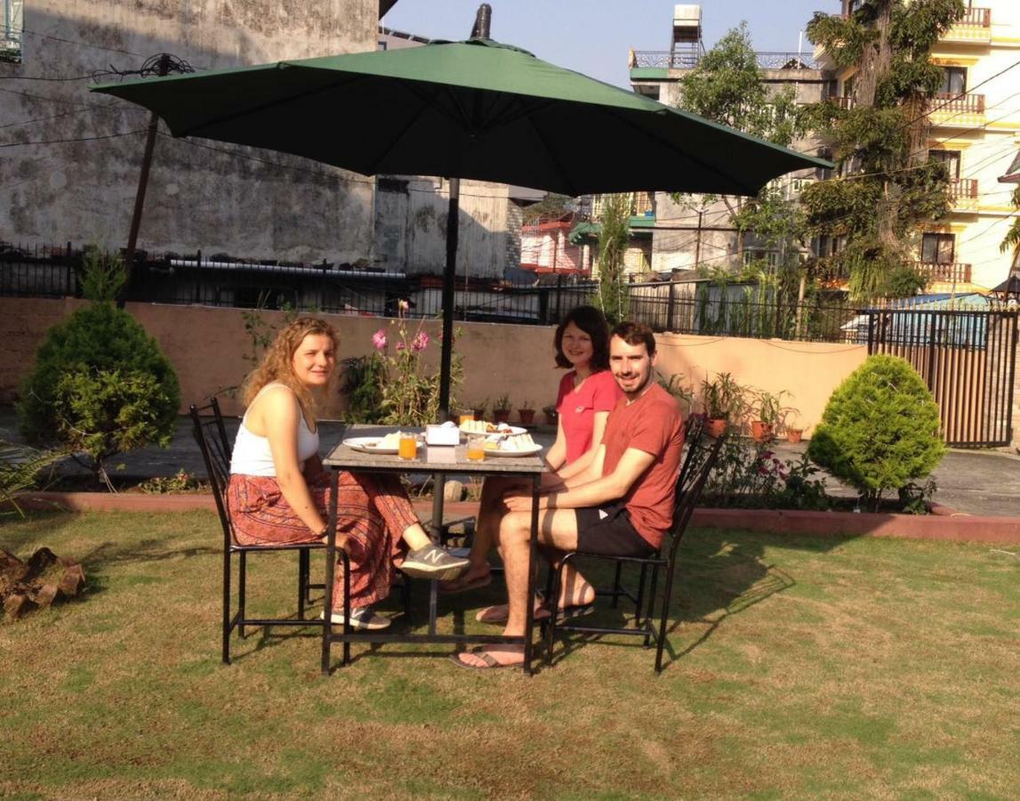 Hotel Blue Magnet Pokhara Ngoại thất bức ảnh