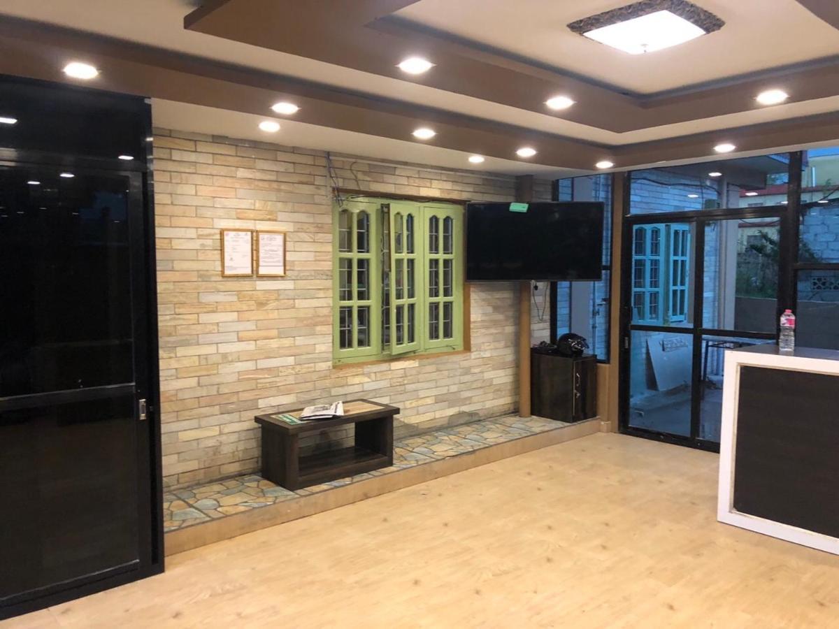 Hotel Blue Magnet Pokhara Ngoại thất bức ảnh