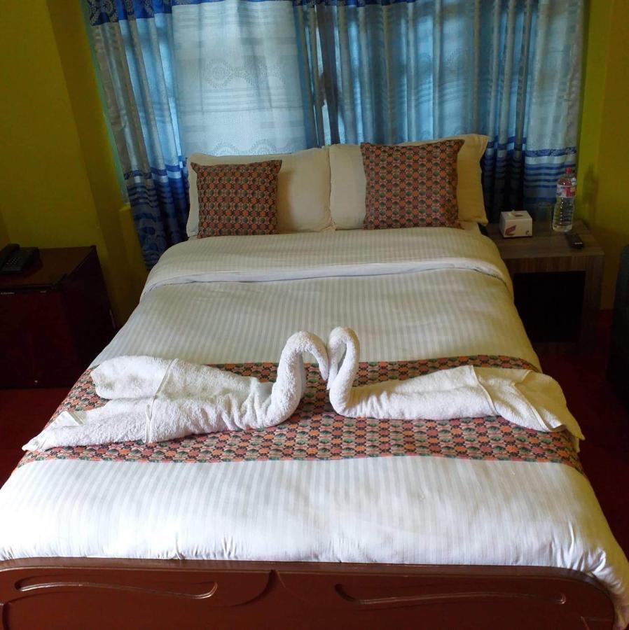 Hotel Blue Magnet Pokhara Ngoại thất bức ảnh